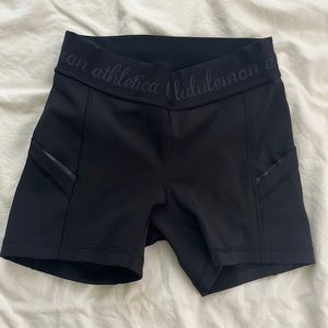 Lululemon compression shorts